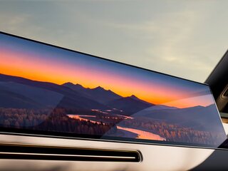 Панорамный передний дисплей 6K 29" + Дисплей 2 го ряда 4K 21"