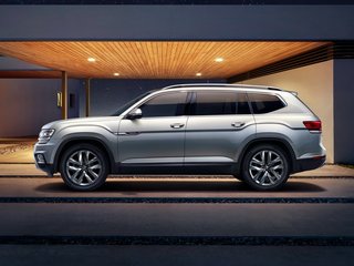 2018 Volkswagen Teramont I, чёрный, 2950000 рублей, вид 3