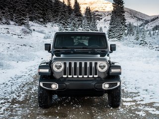 2023 Jeep Wrangler IV (JL), чёрный, 7350000 рублей, вид 3