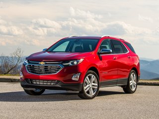 2018 Chevrolet Equinox III, белый, 1600000 рублей, вид 1