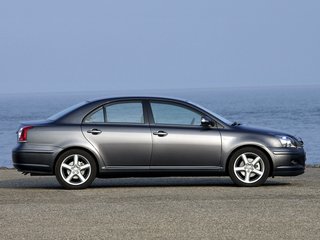 2007 Toyota Avensis II Рестайлинг, серебристый, 495000 рублей, вид 2
