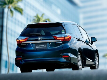 2017 Honda Shuttle II, серебристый, 1350000 рублей - вид 3