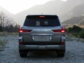 2018 Lexus LX 570 III Рестайлинг 2, серый, 11500000 рублей - вид 3
