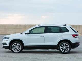 2025 Skoda Karoq DSG7 I, чёрный, 3299000 рублей, вид 2