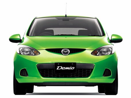 2012 Mazda Demio SkyActiv III (DE), красный, 720000 рублей - вид 3
