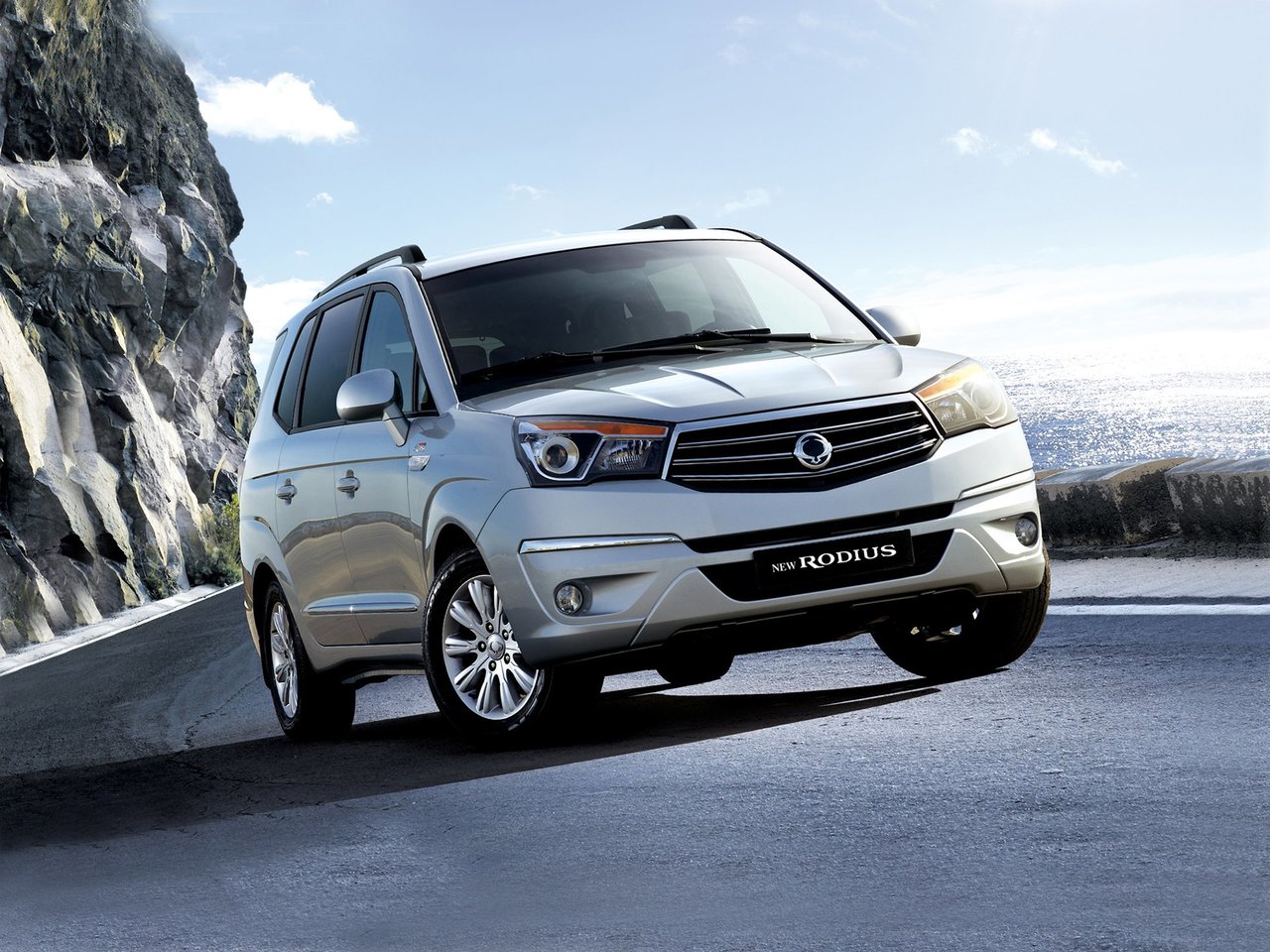 SsangYong Rodius Основной вид