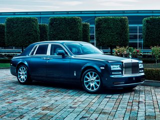 2015 Rolls-Royce Phantom VII Рестайлинг (Series II), чёрный, 22000000 рублей, вид 1