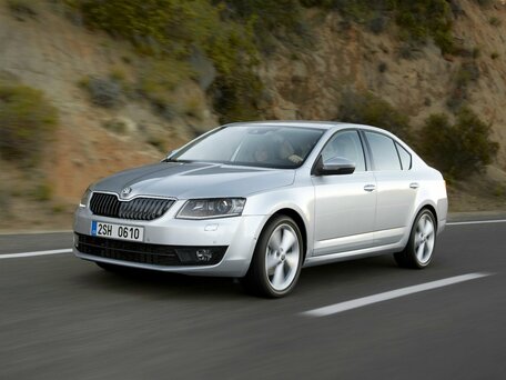 2013 Skoda Octavia III (A7), белый, 1700000 рублей