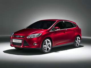 2011 Ford Focus III, серебристый, 405000 рублей, вид 1