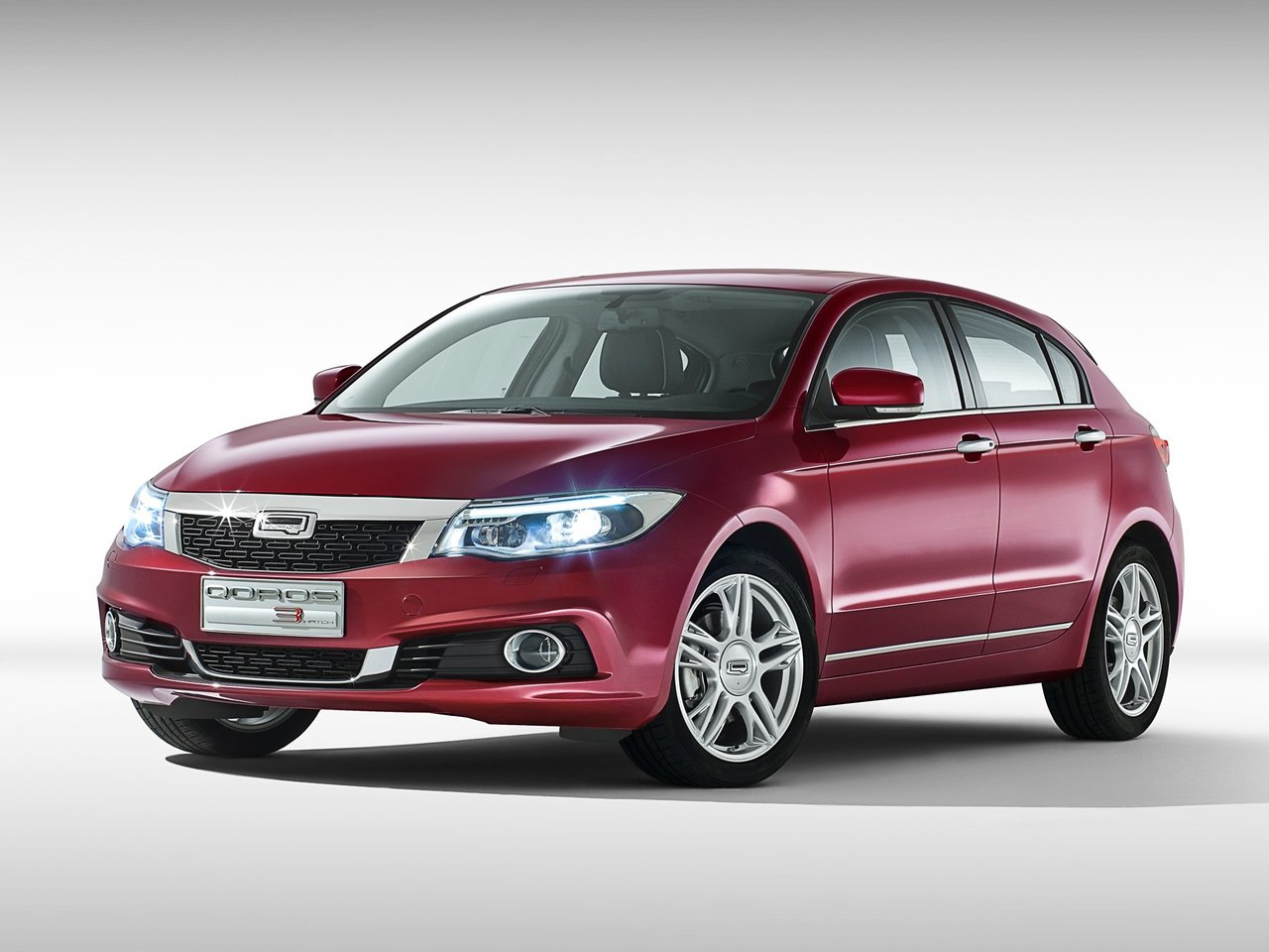 Qoros 3 Основной вид