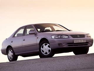 1997 Toyota Camry IV (XV20), зелёный, 320000 рублей, вид 1