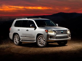 2013 Lexus LX 570 III Рестайлинг, белый, 5900000 рублей, вид 1