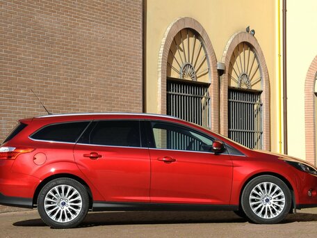 2012 Ford Focus III, серый, 1200000 рублей - вид 1