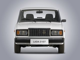 2004 Lada (ВАЗ) 2107, белый, 70000 рублей, вид 4