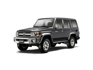 2022 Toyota Land Cruiser 76 70 Series Рестайлинг 1, белый, 11000000 рублей, вид 1