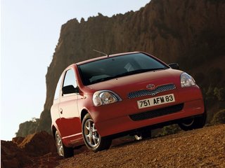 1999 Toyota Yaris I, золотистый, 365000 рублей, вид 1
