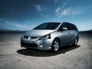 2004 Mitsubishi Grandis I, серый, 700000 рублей, вид 1