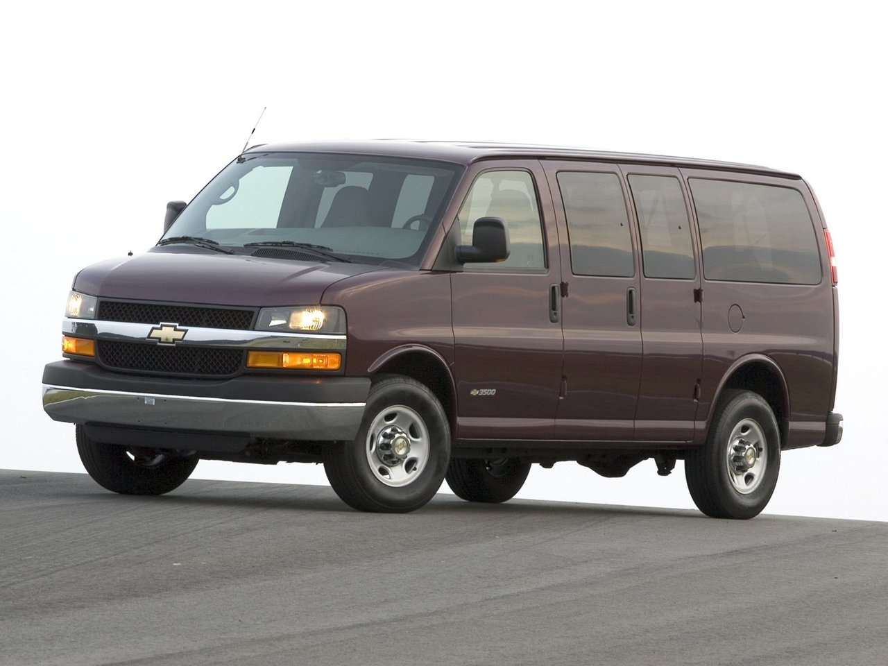 Chevrolet Express Основной вид