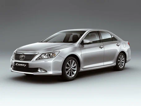 2013 Toyota Camry VII (XV50), серый, 2200000 рублей