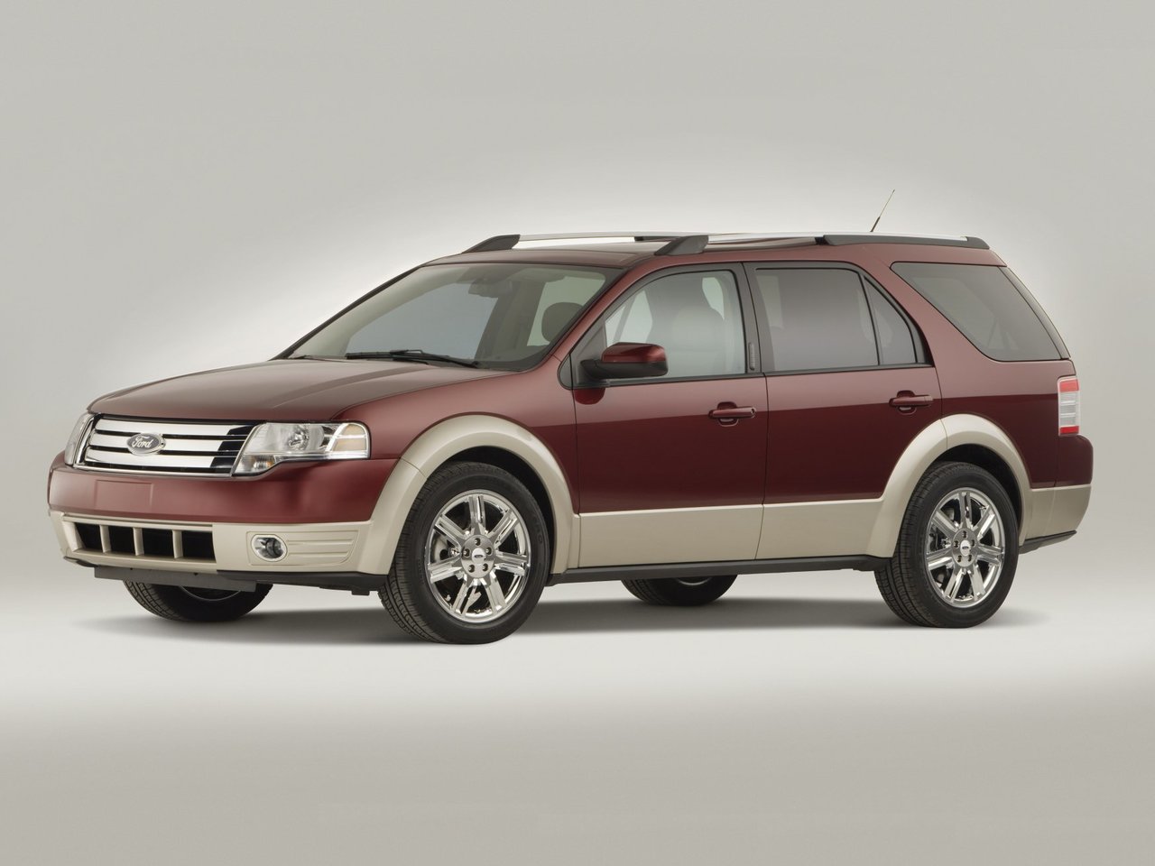 Ford Taurus X Основной вид
