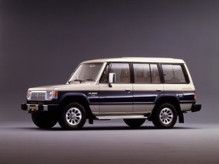 1986 Mitsubishi Pajero I, белый, 750000 рублей, вид 1
