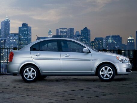 2008 Hyundai Accent III, белый - вид 1