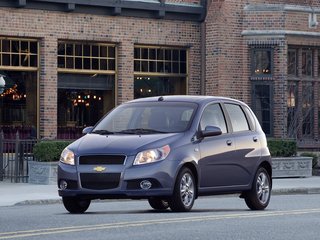 2009 Chevrolet Aveo I Рестайлинг, чёрный, 500000 рублей, вид 1