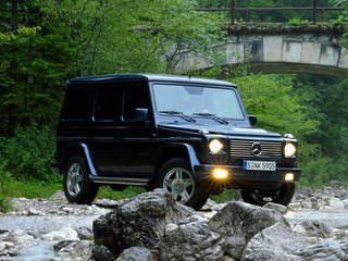 2002 Mercedes-Benz G-Класс 500 II (W463), чёрный, 2800000 рублей, вид 1