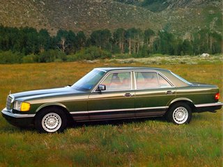 1981 Mercedes-Benz S-Класс 280 II (W126), серебристый, 600000 рублей, вид 2