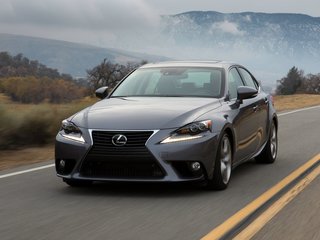 2013 Lexus IS 300h III, белый, 1950000 рублей, вид 1