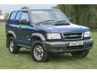 1997 Isuzu Bighorn II, зелёный, 900000 рублей, вид 1