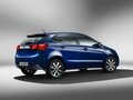 2015 Kia Rio III Рестайлинг, белый, 1450000 рублей - вид 3