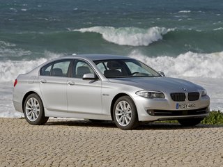 2011 BMW 5 серии 520d VI (F10/F11/F07), чёрный, 2000000 рублей, вид 1