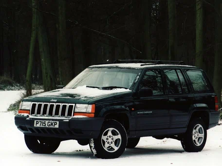 1996 Jeep Grand Cherokee I (ZJ) Рестайлинг, чёрный, 500000 рублей