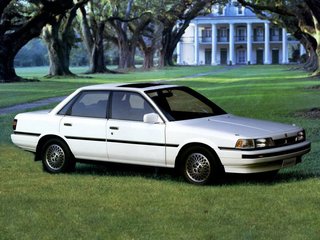 1987 Toyota Camry II (V20), белый, 280000 рублей, вид 1