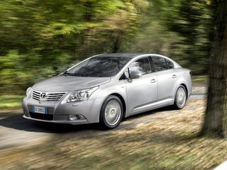 2009 Toyota Avensis III, серебристый, 1210000 рублей, вид 1