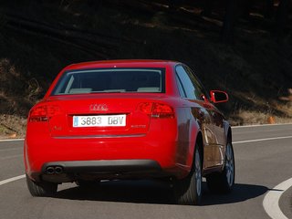 2006 Audi A4 III (B7), серый, 350000 рублей, вид 4