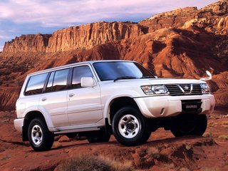 2000 Nissan Safari V (Y61), белый, 2500000 рублей, вид 1