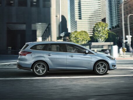 2016 Ford Focus III Рестайлинг, чёрный, 950000 рублей - вид 1
