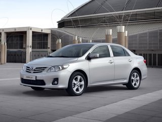 2012 Toyota Corolla X (E140, E150) Рестайлинг, серебристый, 900000 рублей, вид 1