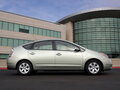 2007 Toyota Prius II Рестайлинг (XW20), белый, 700000 рублей - вид 1