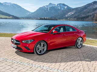 2021 Mercedes-Benz CLA 200 II (C118, X118), белый, 4000000 рублей, вид 1