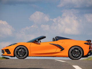 2025 Chevrolet Corvette Stingray C8, жёлтый, 23000000 рублей, вид 2