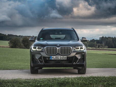 2023 BMW X3 18d III (G01) Рестайлинг, чёрный, 5300000 рублей - вид 2
