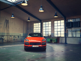 2022 Porsche Cayenne Turbo GT Coupé III, чёрный, 25000000 рублей, вид 3