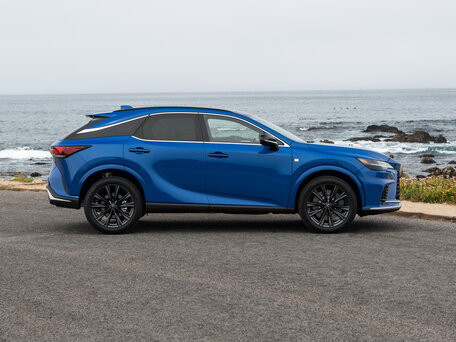 2023 Lexus RX 350 V, белый, 10900000 рублей - вид 2