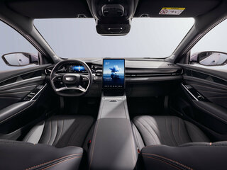2026 Geely Preface I, белый, 3329990 рублей, вид 4