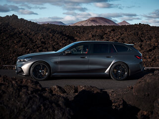 2025 BMW M5 Touring VII (G90), чёрный, 21590000 рублей, вид 2