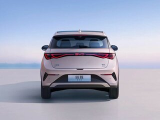 2025 BYD Dolphin 45.12 kWh I Рестайлинг, серебристый, 2999900 рублей, вид 4
