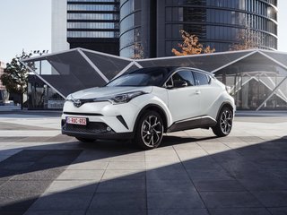 2017 Toyota C-HR I, коричневый, 2349999 рублей, вид 1
